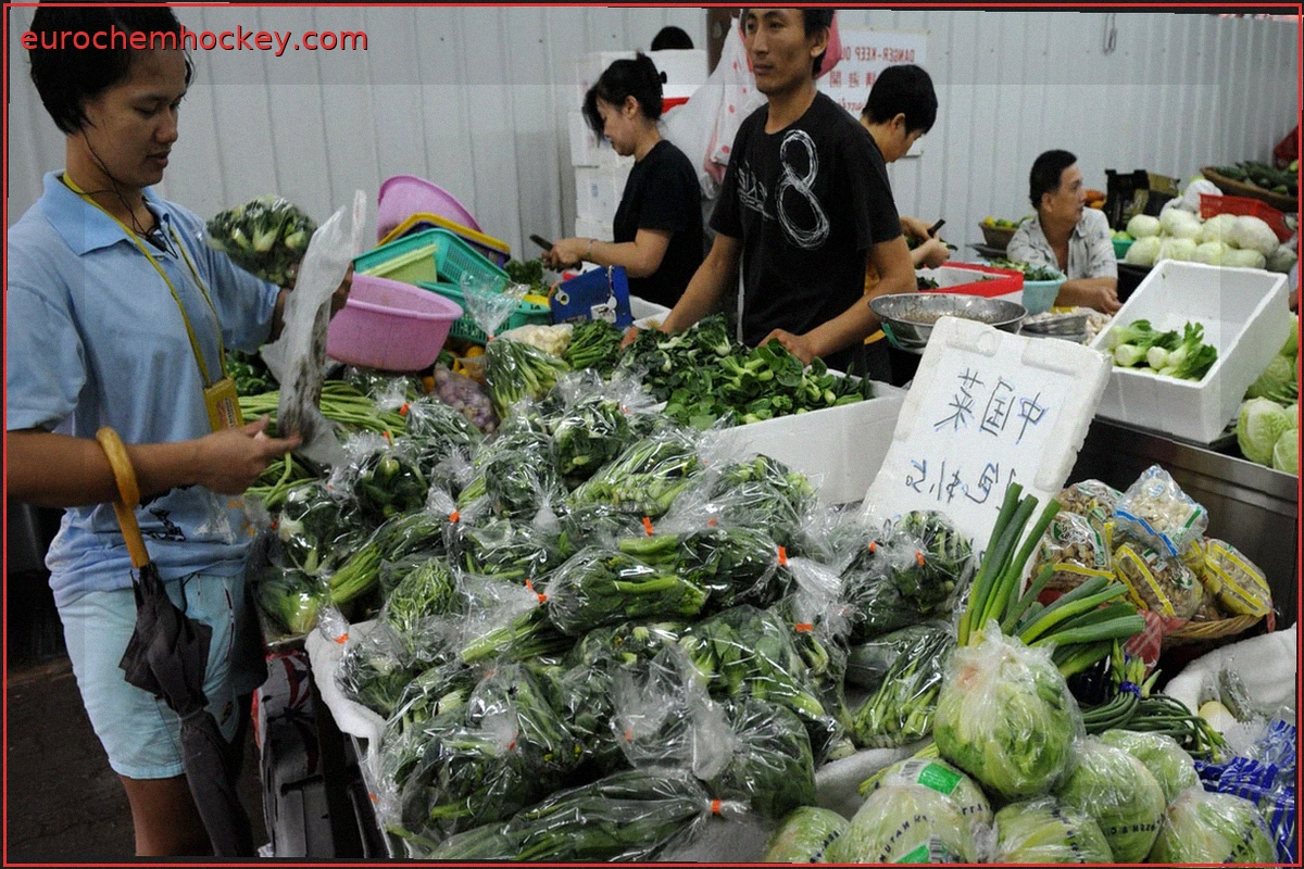 Singapore Inflation Hits Highest in Nearly Two Years, But Undershoots Expectations