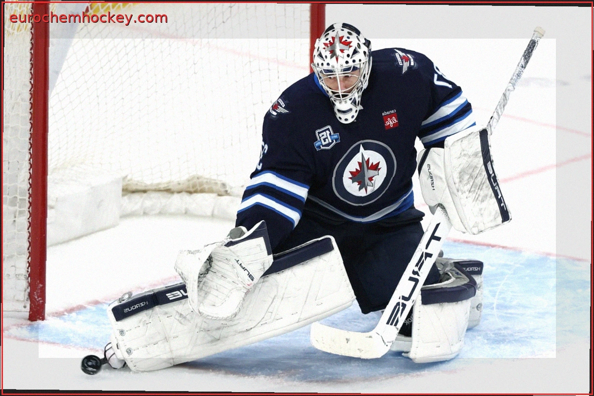Oilers Should Avoid Trading for Connor Hellebuyck