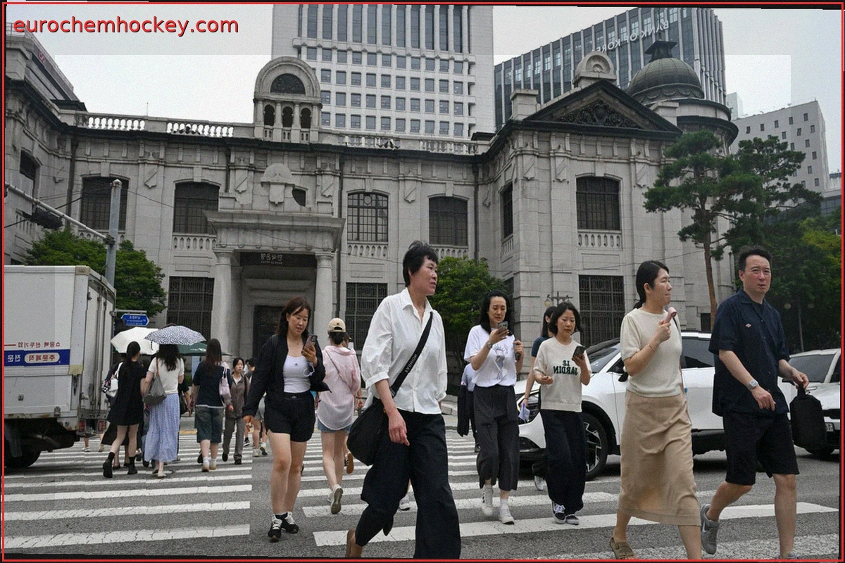 Bank of Korea Delivers Second Consecutive Rate Hike as Core Inflation Remains High